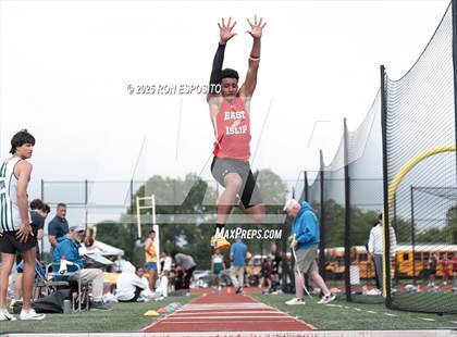 Thumbnail 2 in Suffolk County Championship photogallery.