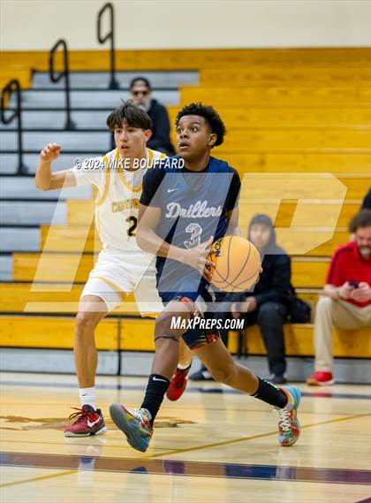 Thumbnail 1 in Ventura vs Bakersfield (Santa Barbara Holiday Classic) photogallery.