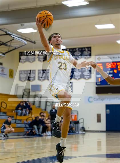 Thumbnail 2 in Ventura vs Bakersfield (Santa Barbara Holiday Classic) photogallery.