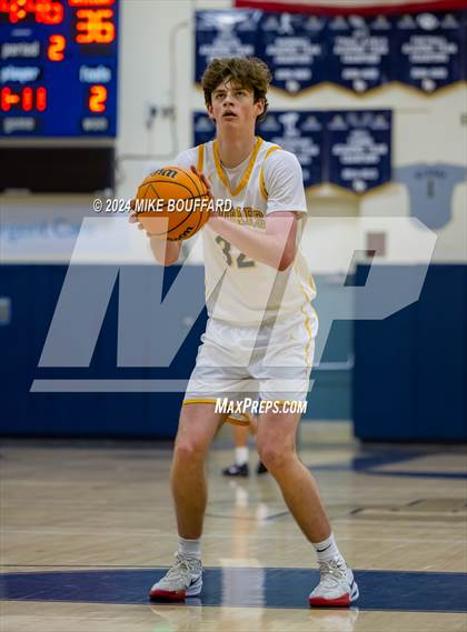 Thumbnail 3 in Ventura vs Bakersfield (Santa Barbara Holiday Classic) photogallery.