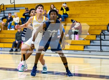 Thumbnail 2 in Ventura vs Bakersfield (Santa Barbara Holiday Classic) photogallery.