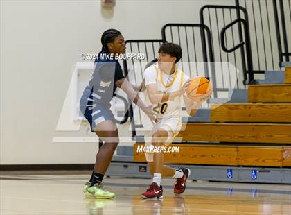Thumbnail 1 in Ventura vs Bakersfield (Santa Barbara Holiday Classic) photogallery.