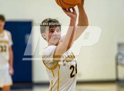 Thumbnail 3 in Ventura vs Bakersfield (Santa Barbara Holiday Classic) photogallery.