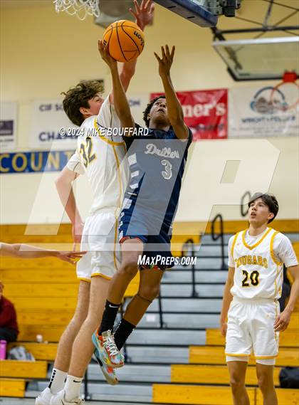 Thumbnail 1 in Ventura vs Bakersfield (Santa Barbara Holiday Classic) photogallery.