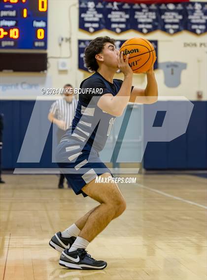 Thumbnail 1 in Ventura vs Bakersfield (Santa Barbara Holiday Classic) photogallery.