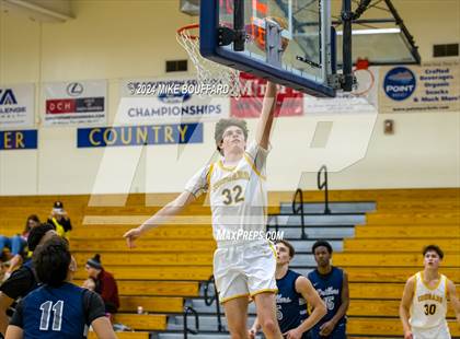 Thumbnail 1 in Ventura vs Bakersfield (Santa Barbara Holiday Classic) photogallery.