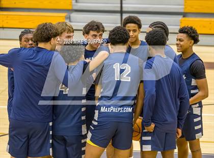 Thumbnail 1 in Ventura vs Bakersfield (Santa Barbara Holiday Classic) photogallery.