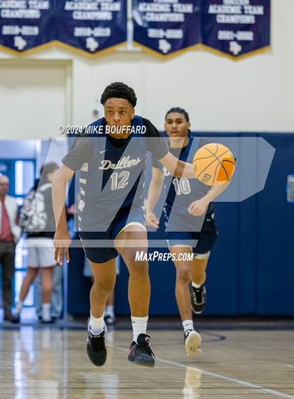Thumbnail 1 in Ventura vs Bakersfield (Santa Barbara Holiday Classic) photogallery.
