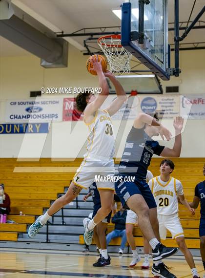Thumbnail 3 in Ventura vs Bakersfield (Santa Barbara Holiday Classic) photogallery.