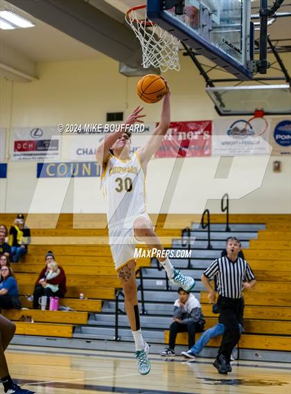 Thumbnail 1 in Ventura vs Bakersfield (Santa Barbara Holiday Classic) photogallery.