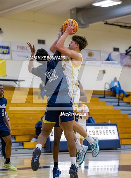 Thumbnail 1 in Ventura vs Bakersfield (Santa Barbara Holiday Classic) photogallery.