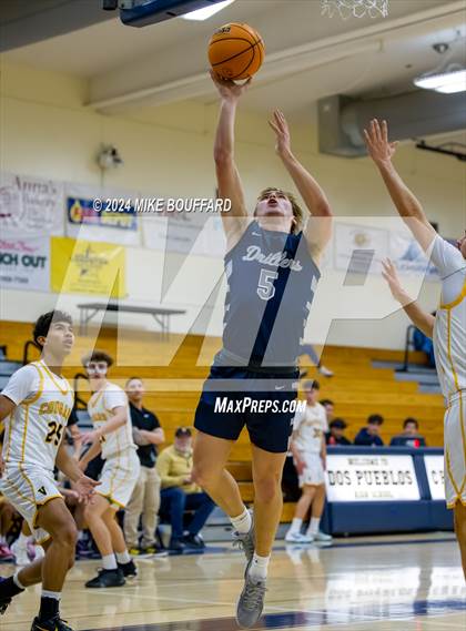 Thumbnail 3 in Ventura vs Bakersfield (Santa Barbara Holiday Classic) photogallery.