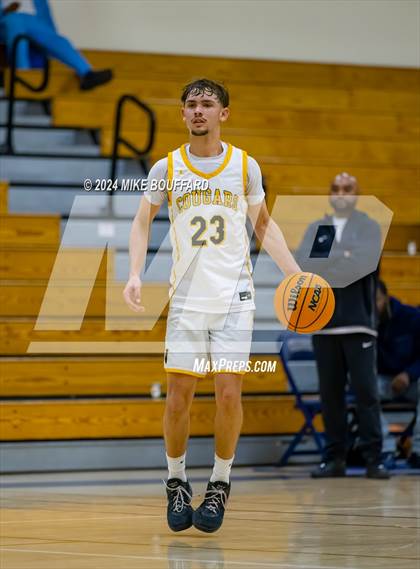 Thumbnail 1 in Ventura vs Bakersfield (Santa Barbara Holiday Classic) photogallery.