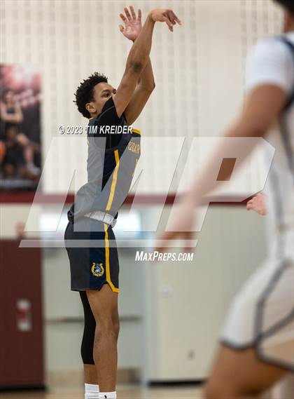 Thumbnail 1 in Cedar Cliff @ Penn Manor photogallery.
