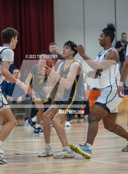 Thumbnail 1 in Cedar Cliff @ Penn Manor photogallery.