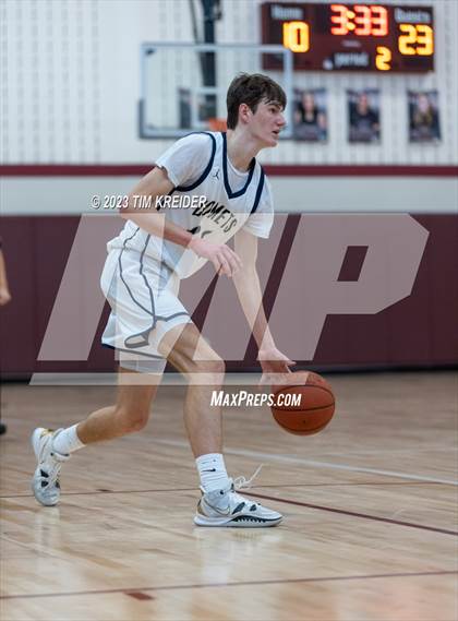Thumbnail 1 in Cedar Cliff @ Penn Manor photogallery.