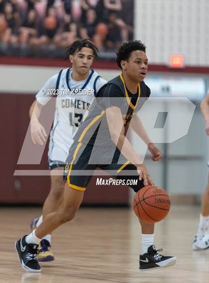 Thumbnail 3 in Cedar Cliff @ Penn Manor photogallery.