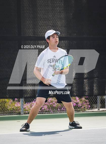 Thumbnail 3 in Servite VS Canyon photogallery.