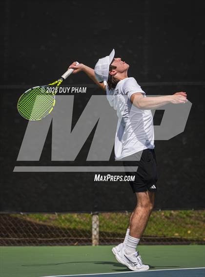 Thumbnail 3 in Servite VS Canyon photogallery.