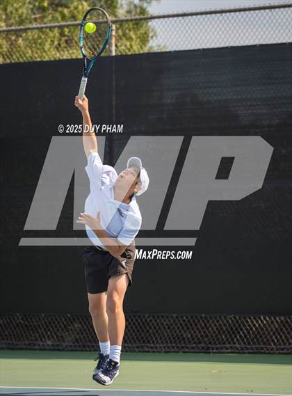 Thumbnail 1 in Servite VS Canyon photogallery.