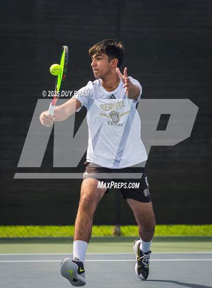 Thumbnail 2 in Servite VS Canyon photogallery.