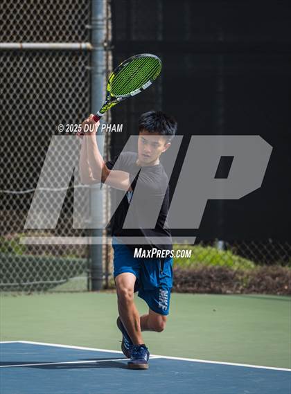 Thumbnail 3 in Servite VS Canyon photogallery.