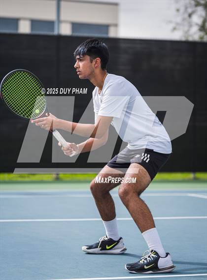 Thumbnail 1 in Servite VS Canyon photogallery.