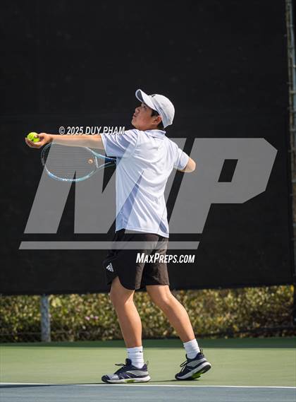 Thumbnail 2 in Servite VS Canyon photogallery.