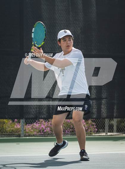 Thumbnail 3 in Servite VS Canyon photogallery.