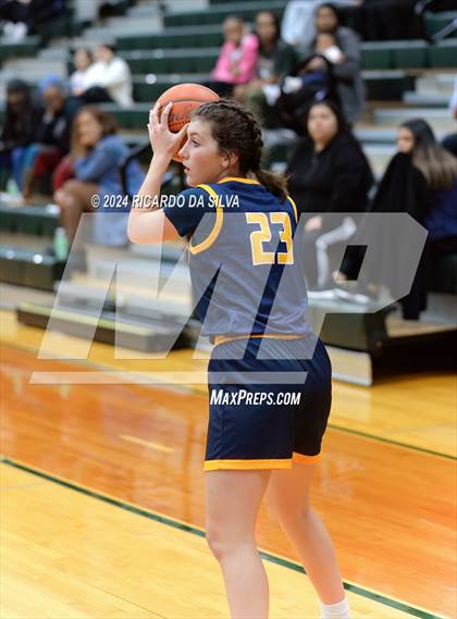 Thumbnail 2 in Mayde Creek vs. Freeman photogallery.
