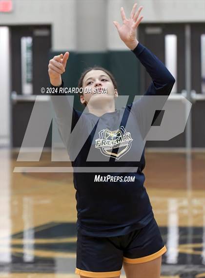 Thumbnail 1 in Mayde Creek vs. Freeman photogallery.