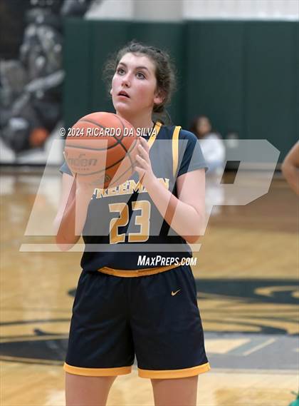 Thumbnail 3 in Mayde Creek vs. Freeman photogallery.