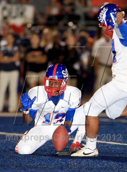 Thumbnail 3 in Serra @ Chaminade photogallery.