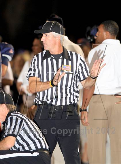Thumbnail 2 in Serra @ Chaminade photogallery.