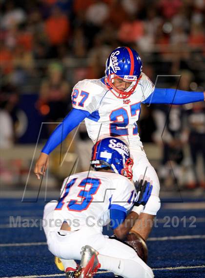 Thumbnail 3 in Serra @ Chaminade photogallery.