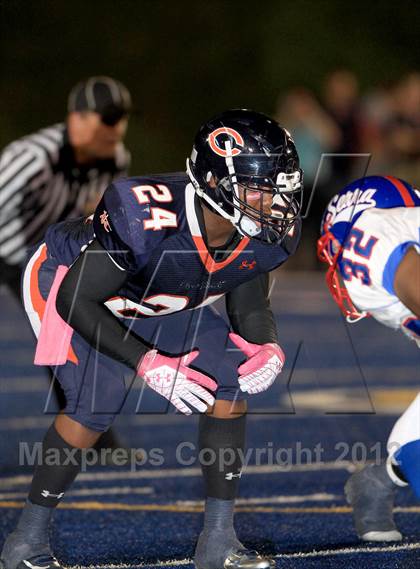 Thumbnail 1 in Serra @ Chaminade photogallery.