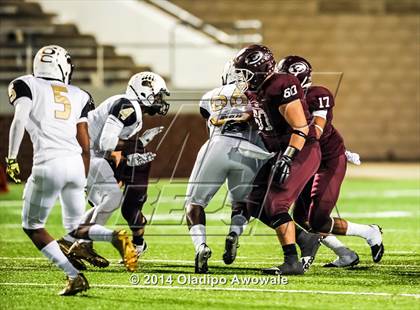 Thumbnail 3 in Ennis vs. South Oak Cliff (UIL 5A Division II Quarterfinal) photogallery.