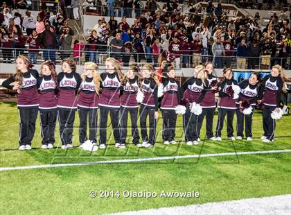 Thumbnail 2 in Ennis vs. South Oak Cliff (UIL 5A Division II Quarterfinal) photogallery.
