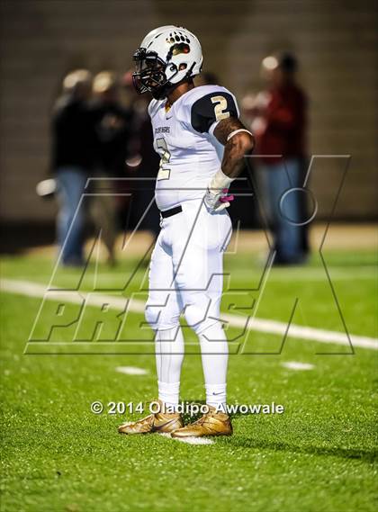 Thumbnail 1 in Ennis vs. South Oak Cliff (UIL 5A Division II Quarterfinal) photogallery.