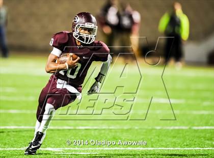 Thumbnail 2 in Ennis vs. South Oak Cliff (UIL 5A Division II Quarterfinal) photogallery.