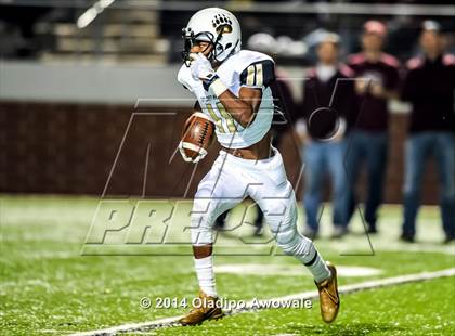 Thumbnail 1 in Ennis vs. South Oak Cliff (UIL 5A Division II Quarterfinal) photogallery.