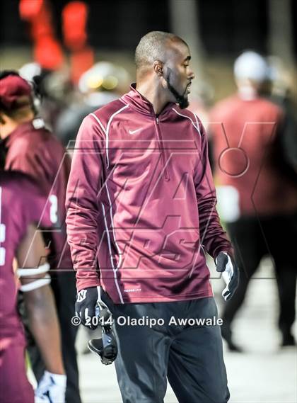 Thumbnail 1 in Ennis vs. South Oak Cliff (UIL 5A Division II Quarterfinal) photogallery.