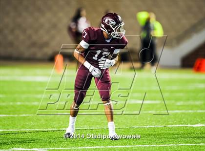 Thumbnail 3 in Ennis vs. South Oak Cliff (UIL 5A Division II Quarterfinal) photogallery.