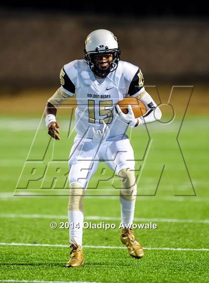 Thumbnail 3 in Ennis vs. South Oak Cliff (UIL 5A Division II Quarterfinal) photogallery.