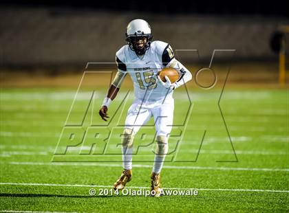 Thumbnail 2 in Ennis vs. South Oak Cliff (UIL 5A Division II Quarterfinal) photogallery.