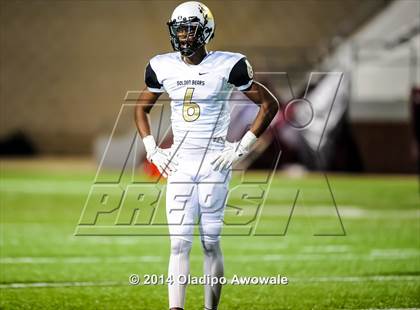 Thumbnail 3 in Ennis vs. South Oak Cliff (UIL 5A Division II Quarterfinal) photogallery.