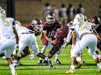 Thumbnail 1 in Ennis vs. South Oak Cliff (UIL 5A Division II Quarterfinal) photogallery.