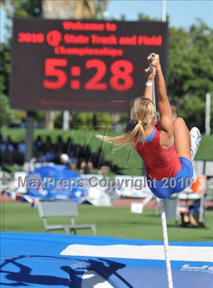 Thumbnail 2 in CIF State Championships (Girls Pole Vault) photogallery.