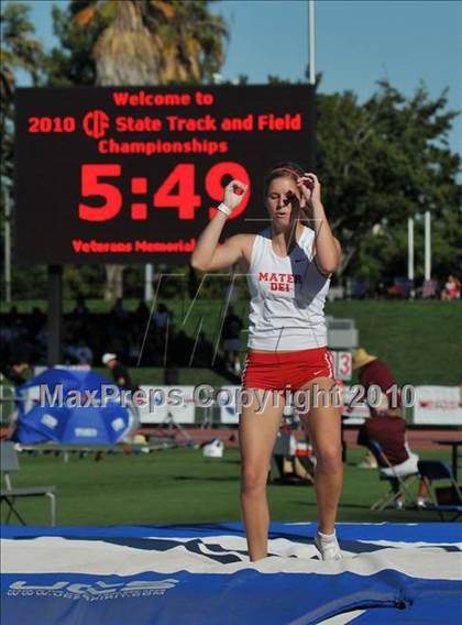 Thumbnail 2 in CIF State Championships (Girls Pole Vault) photogallery.
