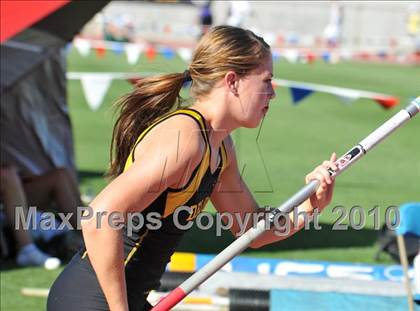Thumbnail 2 in CIF State Championships (Girls Pole Vault) photogallery.